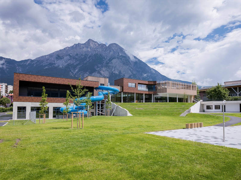 Hallen- und Freibad